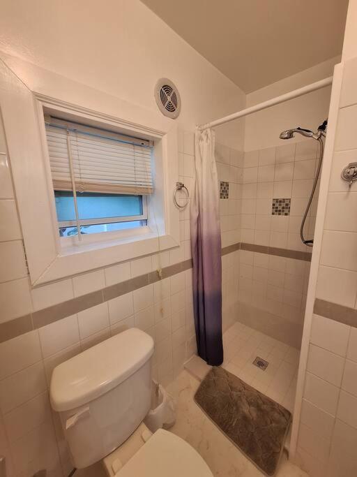 Brand New Studio Apartment 베로 비치 외부 사진