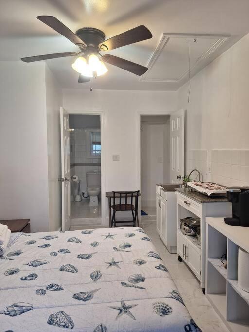 Brand New Studio Apartment 베로 비치 외부 사진